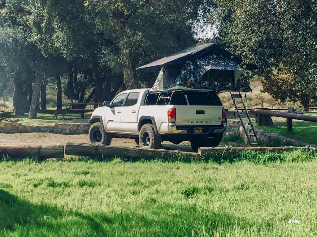 Toyota Tacoma TRD Off-Road w/ Tepui RTT